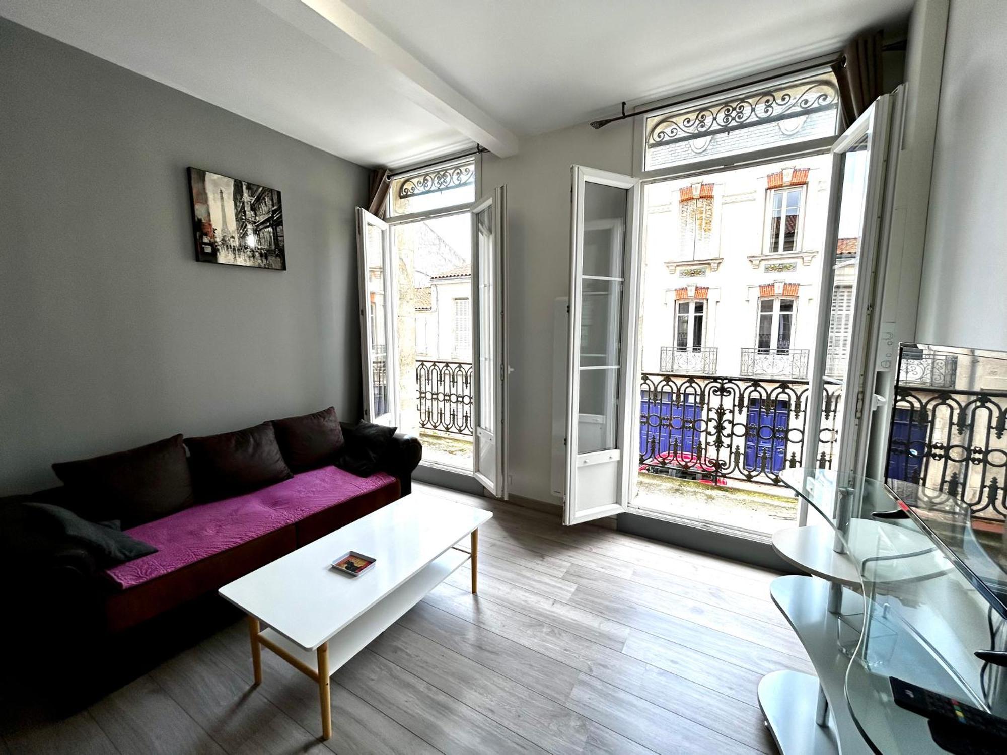 Le Republique - Logements Avec Jardin Situes En Plein Coeur De Ville Et Proche Des Thermes Rochefort-sur-Mer Extérieur photo