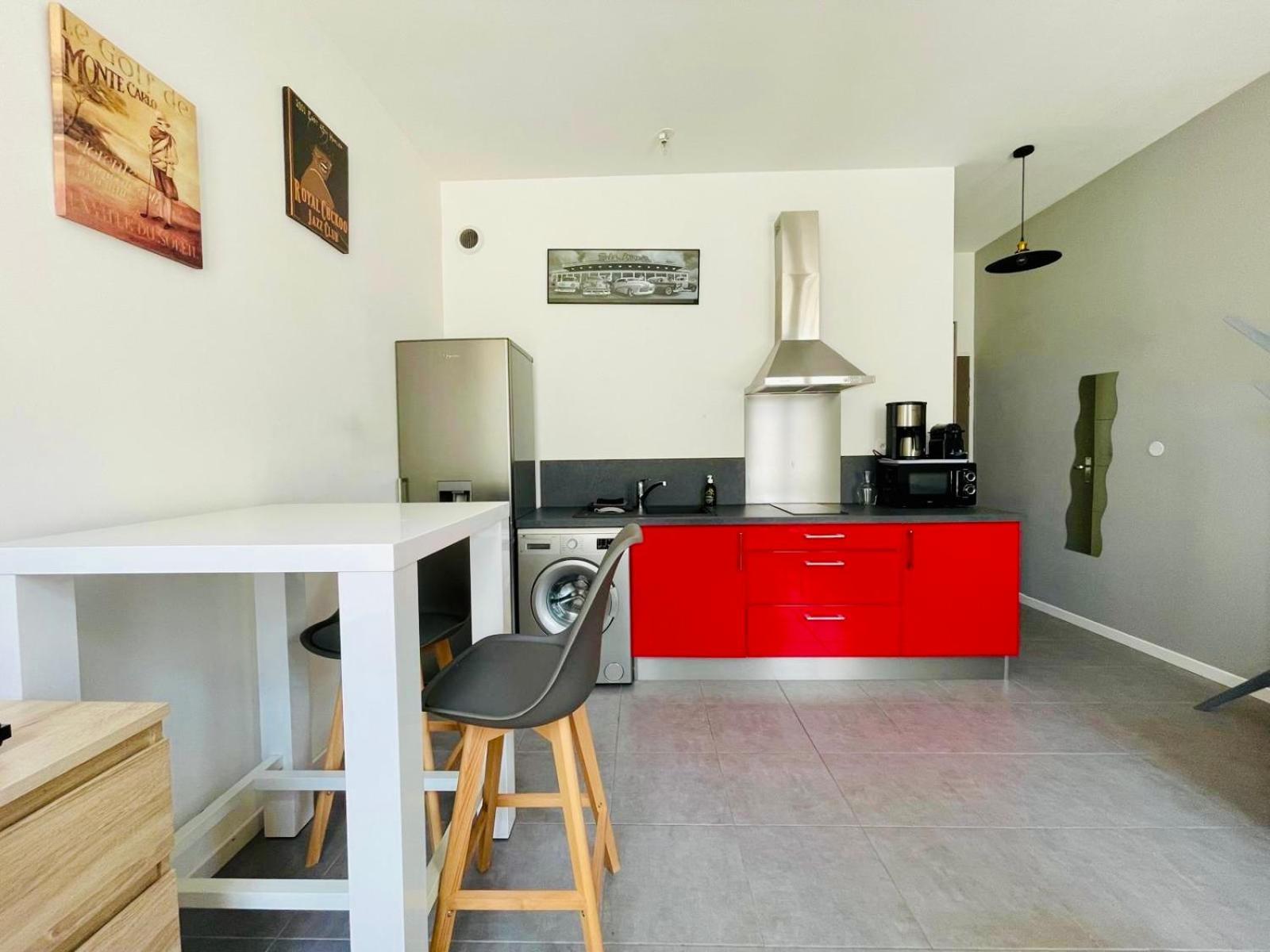 Le Republique - Logements Avec Jardin Situes En Plein Coeur De Ville Et Proche Des Thermes Rochefort-sur-Mer Extérieur photo