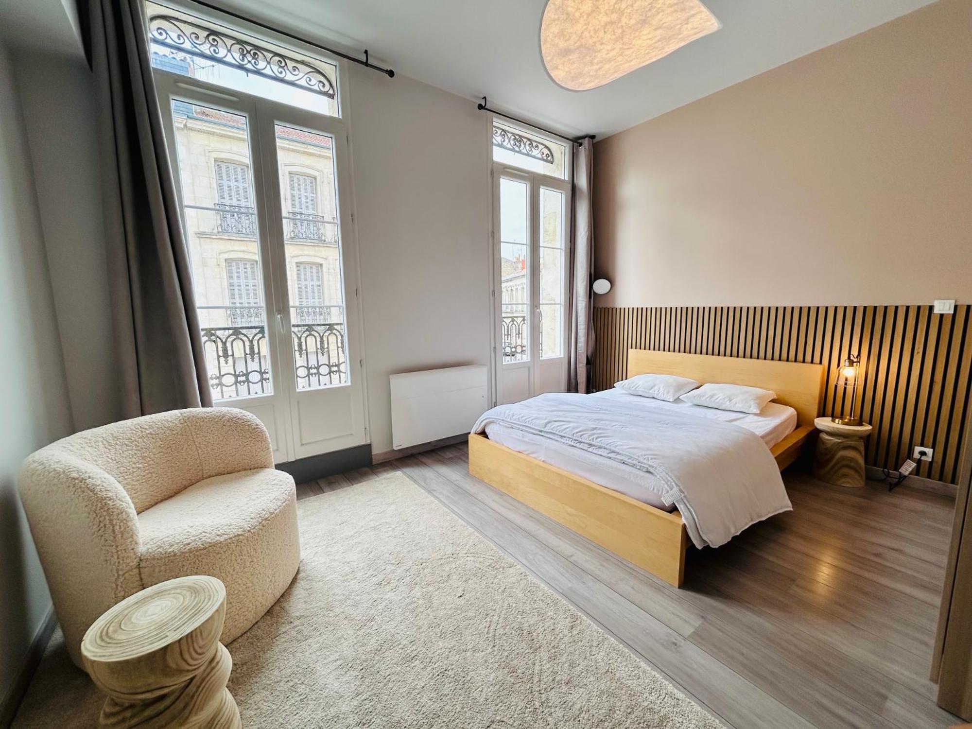Le Republique - Logements Avec Jardin Situes En Plein Coeur De Ville Et Proche Des Thermes Rochefort-sur-Mer Extérieur photo