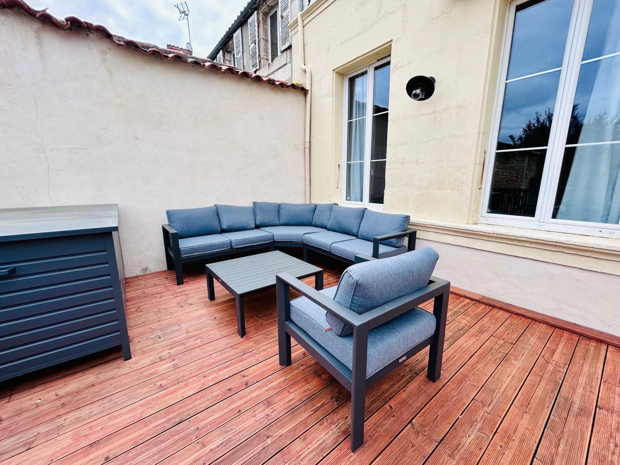 Le Republique - Logements Avec Jardin Situes En Plein Coeur De Ville Et Proche Des Thermes Rochefort-sur-Mer Extérieur photo